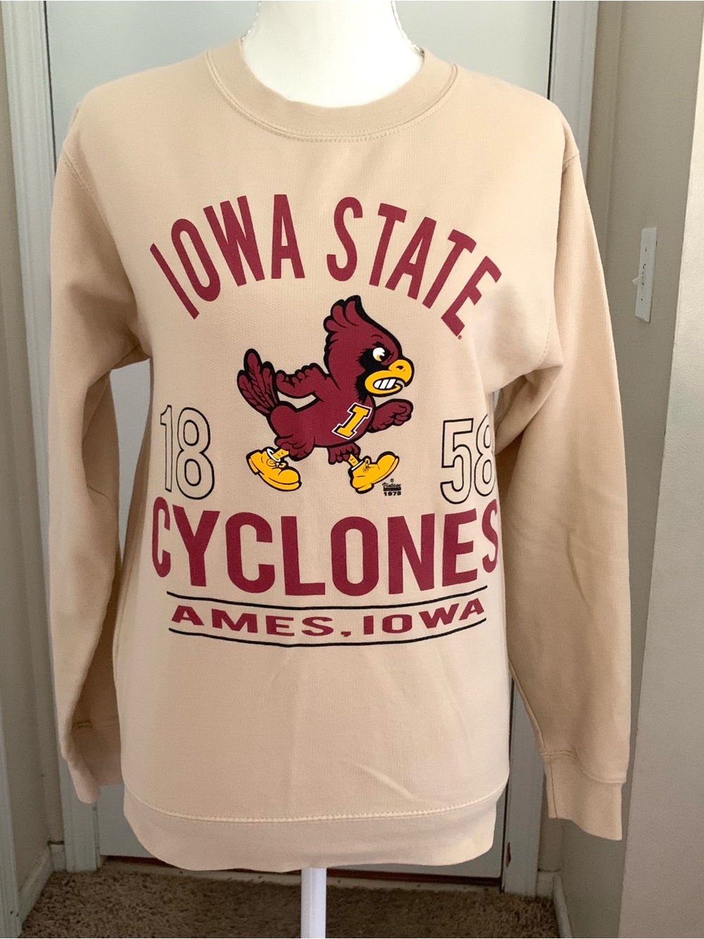 Iowa State Fleece Sweatshirt 1858 Cyclones Ames Red Bird Cy Football Beige XS